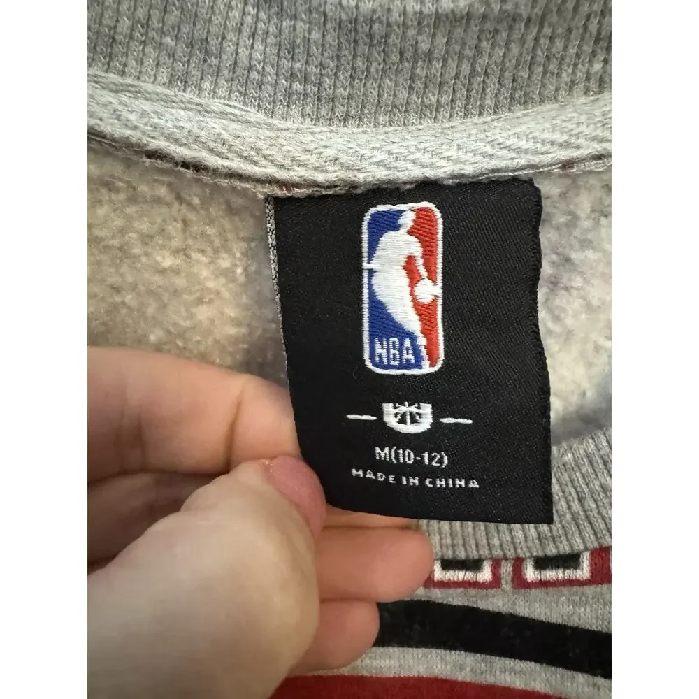 NBA Chicago Bulls Boys Logo Mascot Retro Sweatshirt Medium 10-12
